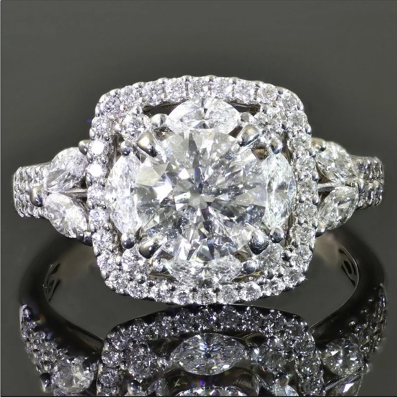 New Luxury 925 Silver square cut Diamond Ring 💍 - Picture 2 of 3